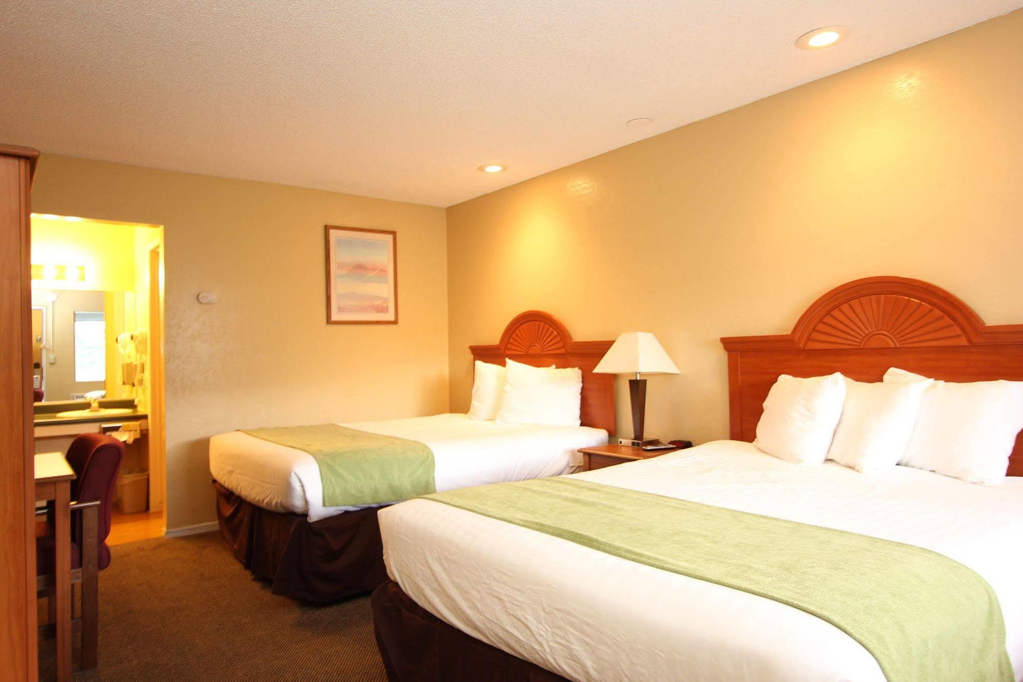 Oakhurst Lodge Екстериор снимка